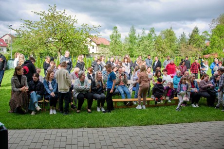 Vystoupení ZŠ ke Dni matek 2023-05-19 J. Švec 0051