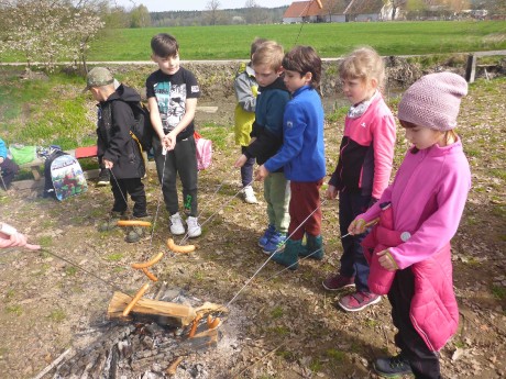 Cesta za čarodějnicí 2023-04-28 ZŠ Dolní Třebonín 0039