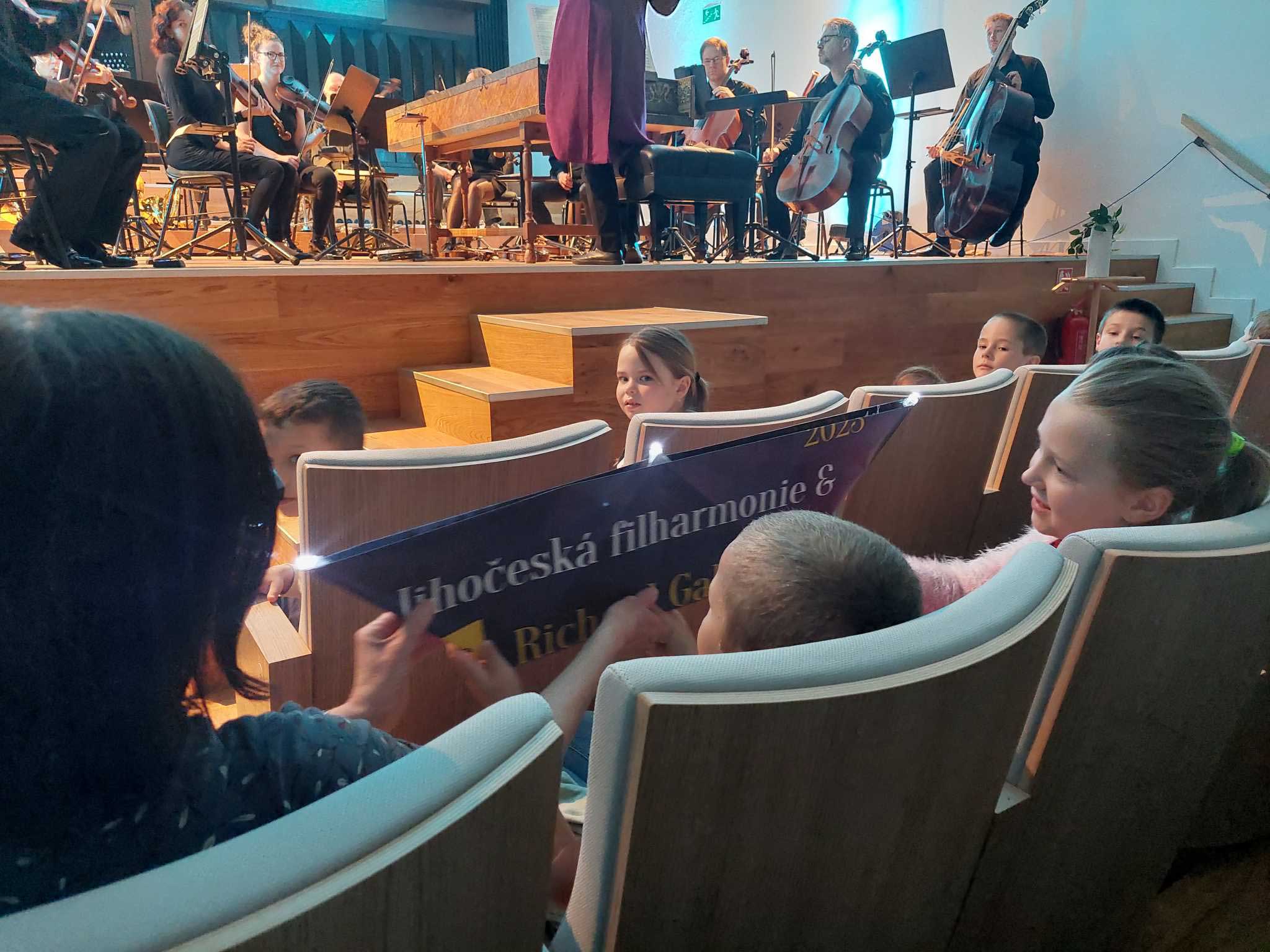 Tančící baroko 2023-05-17 ZŠ D. Třebonín 0012